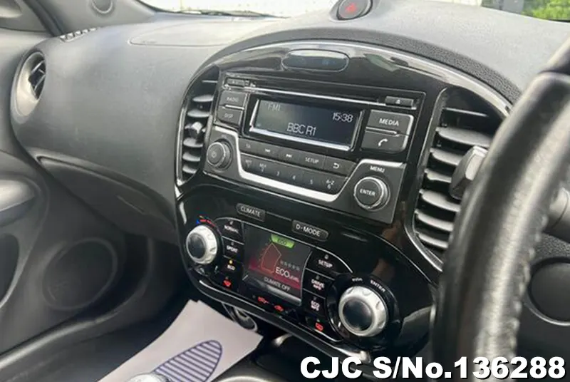 Nissan Juke in Black for Sale Image 12