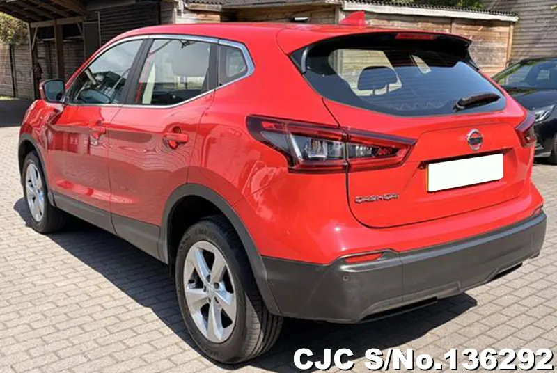 Nissan Qashqai in Red for Sale Image 1