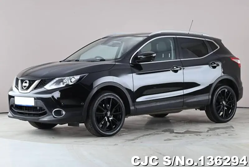 Nissan Qashqai in Black for Sale Image 3