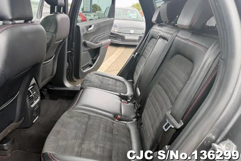 Ford Kuga  in Gray for Sale Image 12
