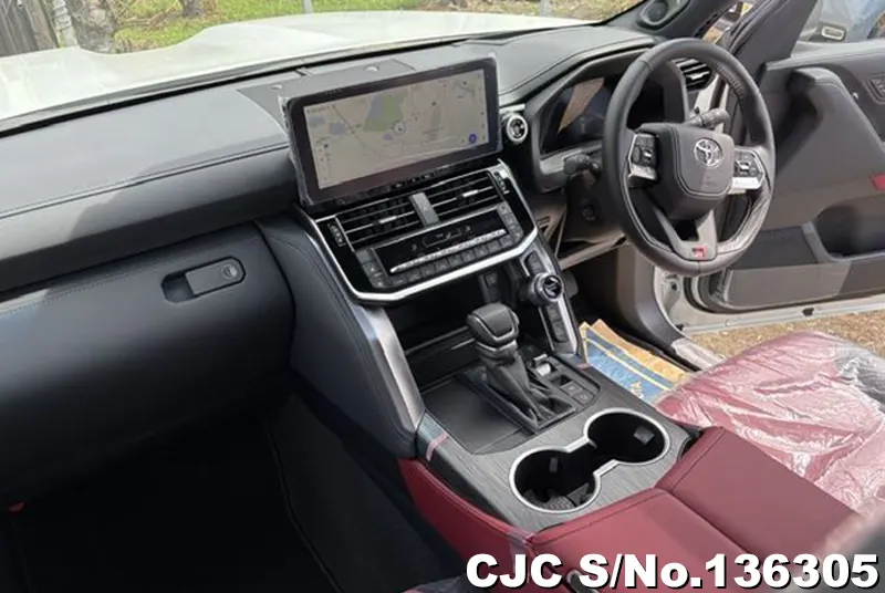 Toyota Land Cruiser in Pearl for Sale Image 6