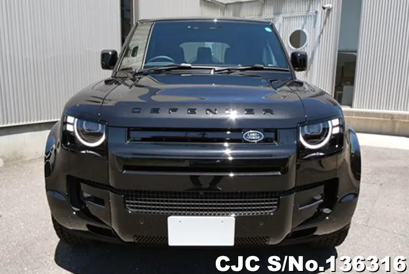 Land Rover Defender in Black for Sale Image 2