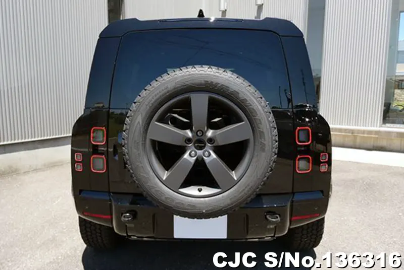 Land Rover Defender in Black for Sale Image 3