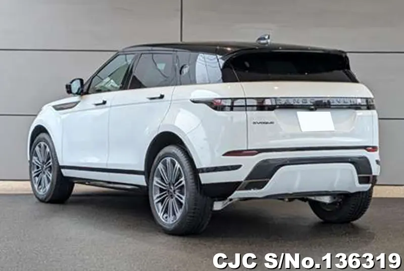 Land Rover Range Rover in White for Sale Image 1