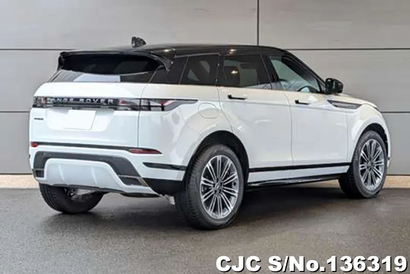 Land Rover Range Rover in White for Sale Image 2