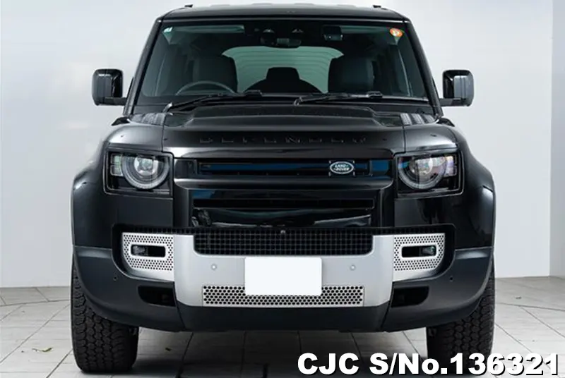 Land Rover Defender in Black for Sale Image 4