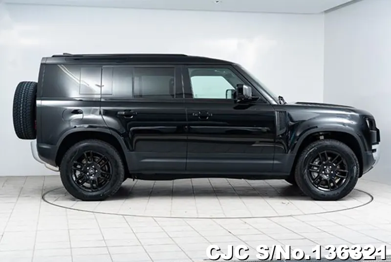 Land Rover Defender in Black for Sale Image 6