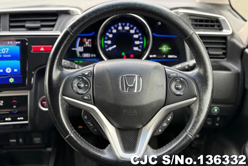 Honda JAZZ in White for Sale Image 11