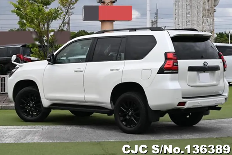 Toyota Land Cruiser Prado in Pearl for Sale Image 1