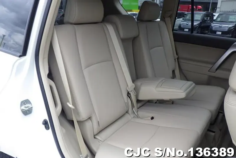 Toyota Land Cruiser Prado in Pearl for Sale Image 5