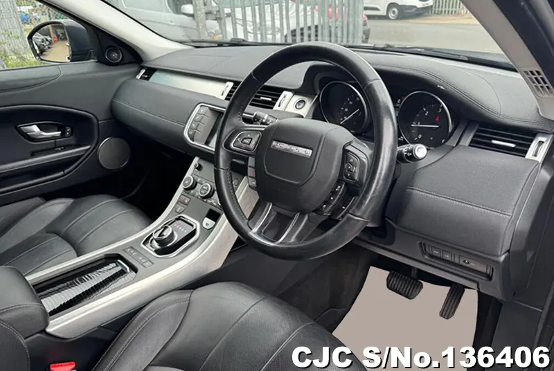 Land Rover Range Rover in Black for Sale Image 9