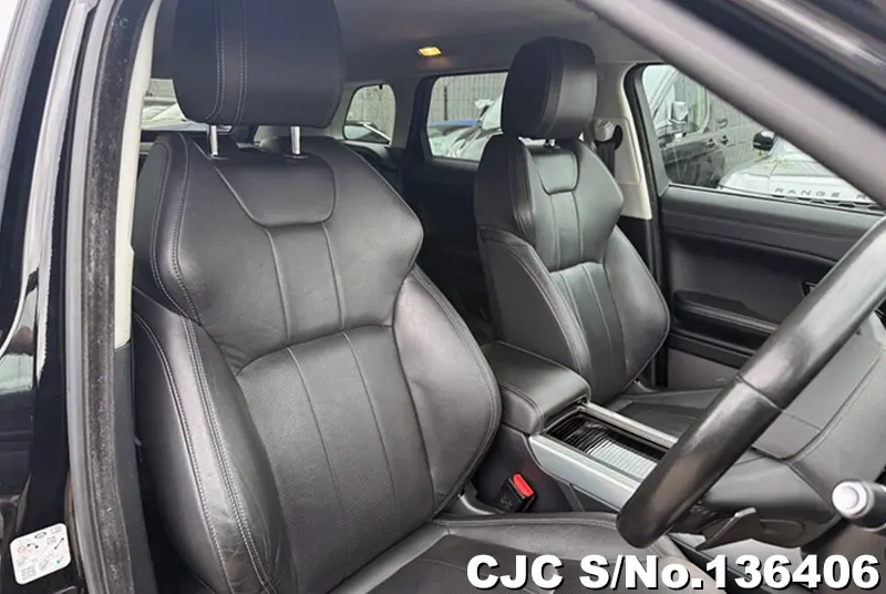Land Rover Range Rover in Black for Sale Image 11