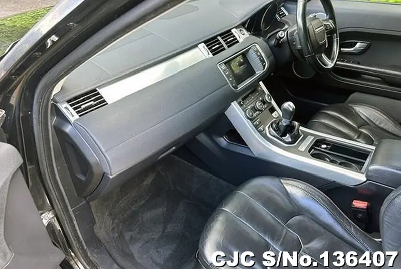 Land Rover Range Rover in Black for Sale Image 6