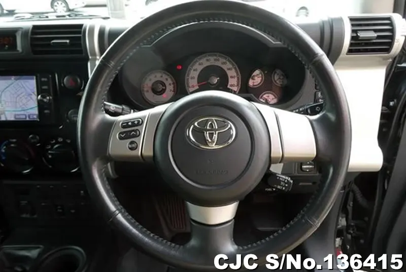 Toyota FJ Cruiser in Black for Sale Image 8