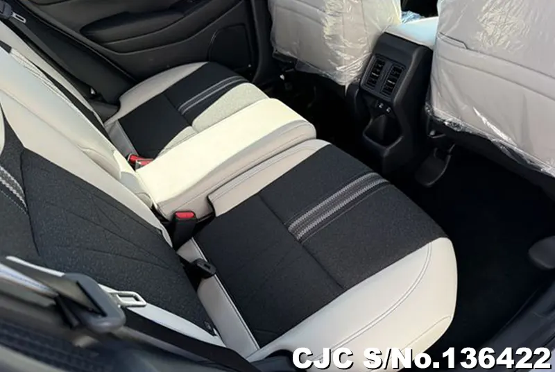 Honda Vezel in Gray for Sale Image 6
