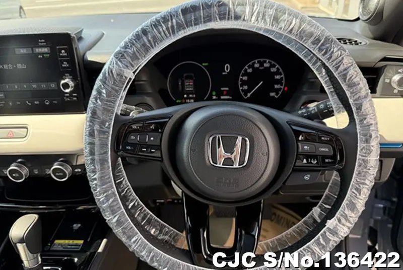 Honda Vezel in Gray for Sale Image 7