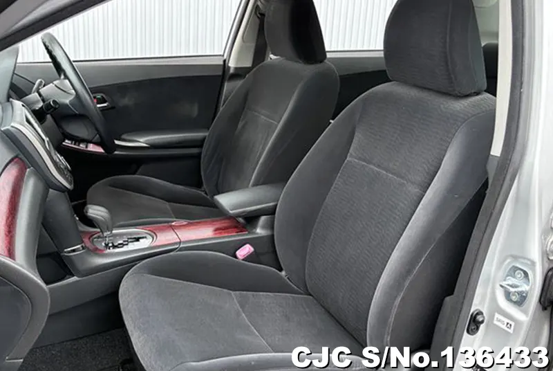 Toyota Allion in Silver for Sale Image 11