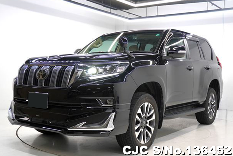 Toyota Land Cruiser Prado in Black for Sale Image 3