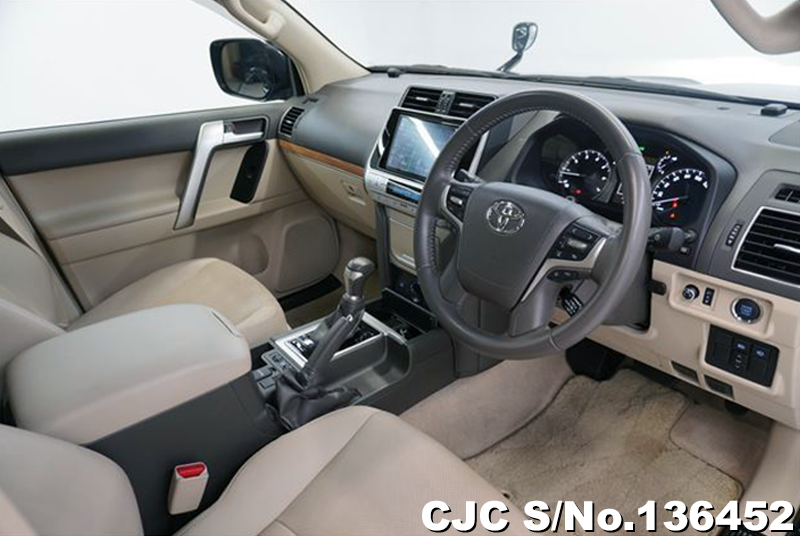 Toyota Land Cruiser Prado in Black for Sale Image 11