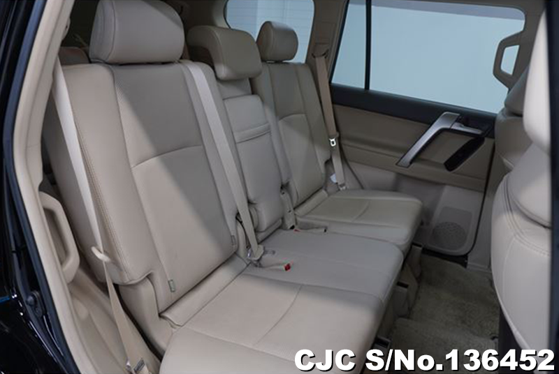 Toyota Land Cruiser Prado in Black for Sale Image 15