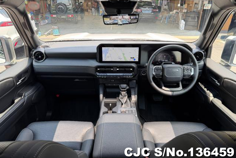 Toyota Land Cruiser 250 in Pearl for Sale Image 8
