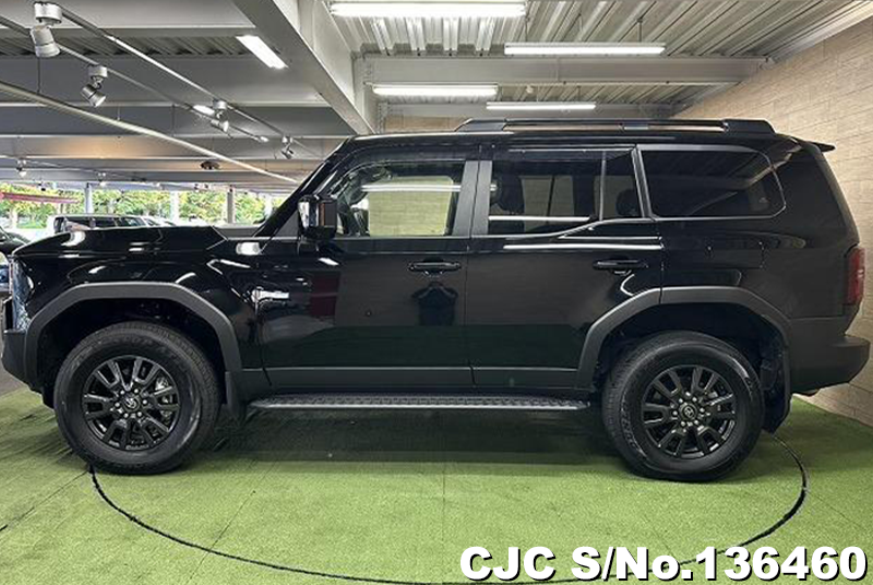 Toyota Land Cruiser 250 in Black for Sale Image 7