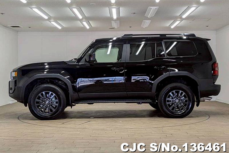 Toyota Land Cruiser 250 in Black for Sale Image 7