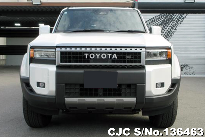 Toyota Land Cruiser 250 in Pearl for Sale Image 4