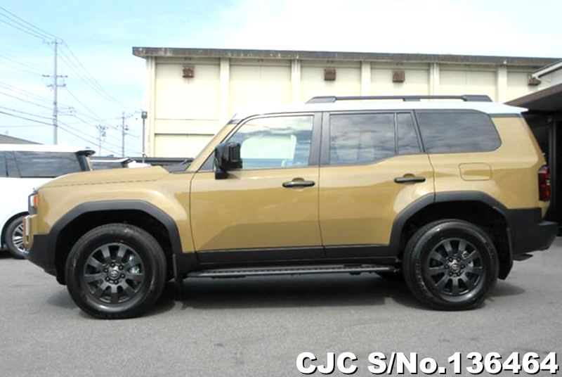 Toyota Land Cruiser 250 in Sand for Sale Image 7