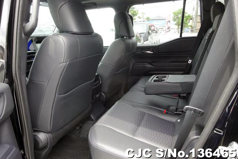 Toyota Land Cruiser 250 in Black for Sale Image 15