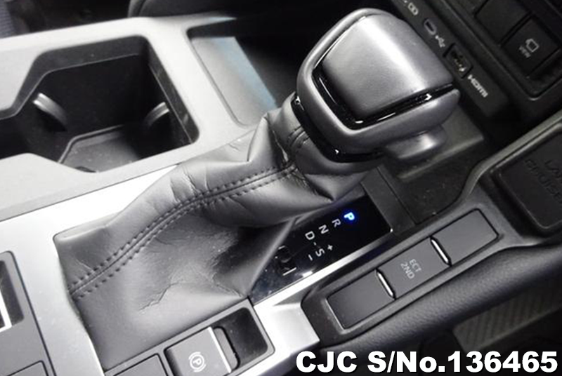 Toyota Land Cruiser 250 in Black for Sale Image 21
