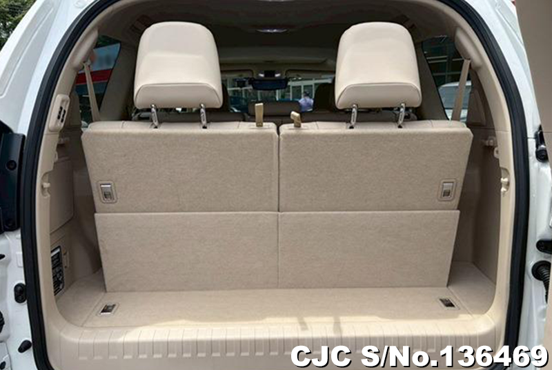 Toyota Land Cruiser Prado in Pearl for Sale Image 8