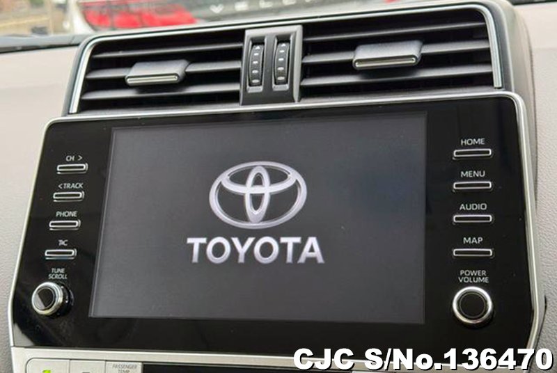 Toyota Land Cruiser Prado in Pearl for Sale Image 16