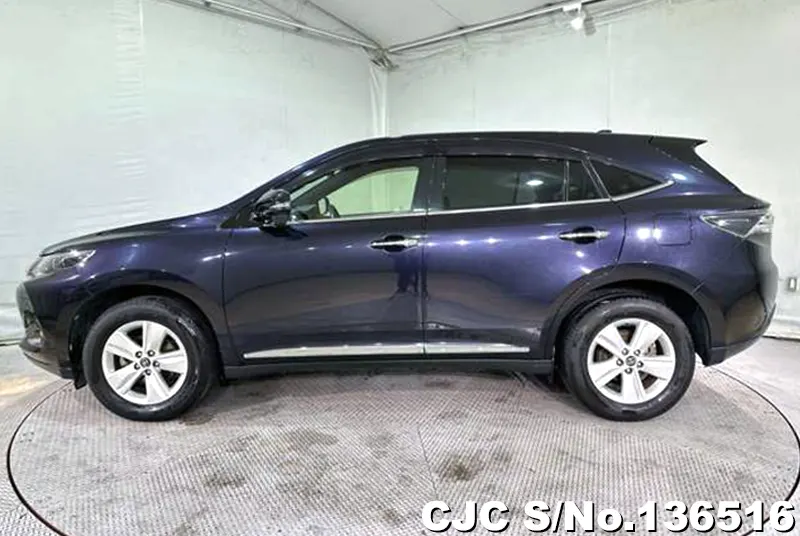 Toyota Harrier in Black for Sale Image 7