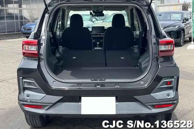 Toyota Raize in Black for Sale Image 4