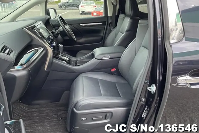 Toyota Alphard in Black for Sale Image 8