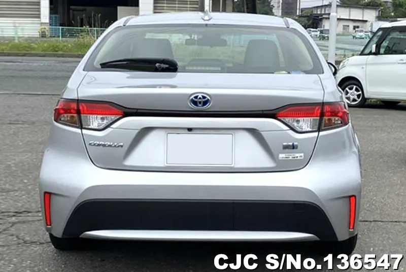 Toyota Corolla in Silver for Sale Image 5