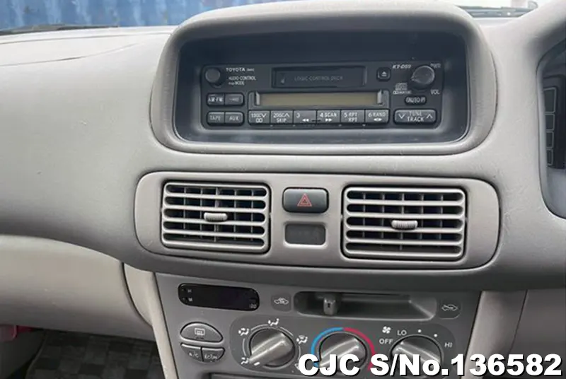Toyota Corolla in Silver for Sale Image 8