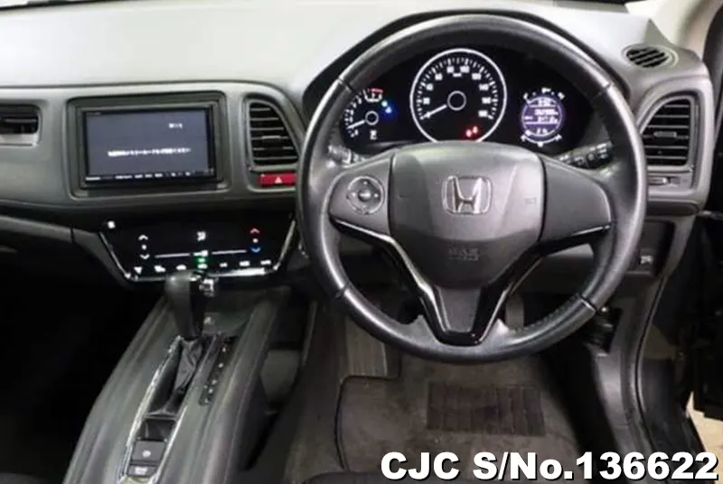 Honda Vezel in Black for Sale Image 5