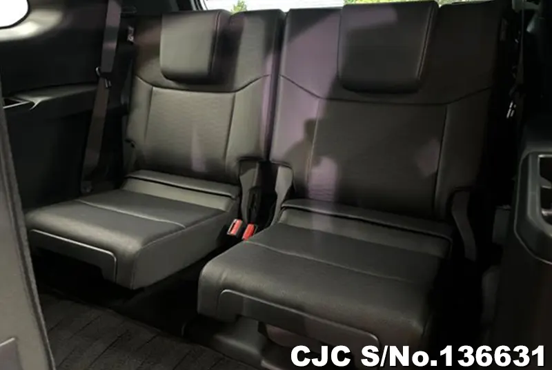 Toyota Land Cruiser 250 in Pearl for Sale Image 7