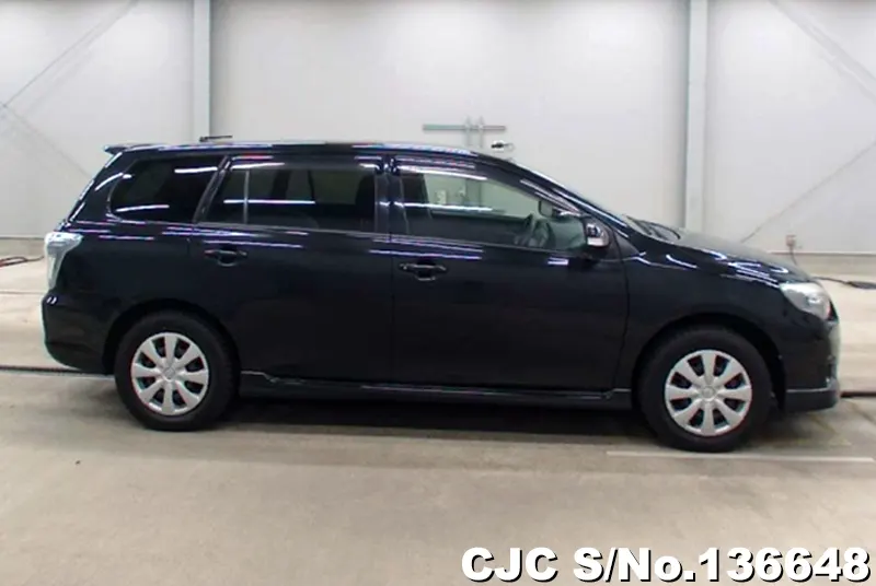 Toyota Corolla Fielder in Black for Sale Image 1