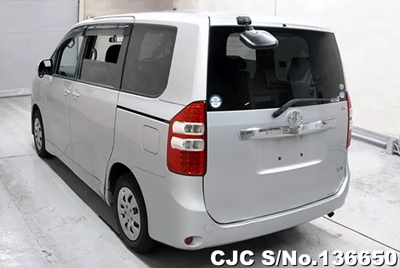Toyota Noah in Silver for Sale Image 1