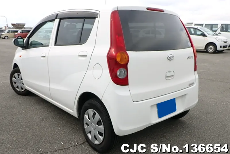 Daihatsu Mira in White for Sale Image 1