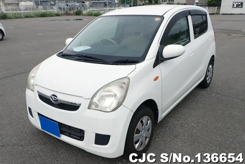 Daihatsu Mira in White for Sale Image 3
