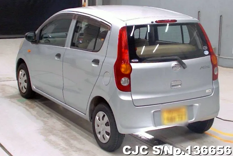 Daihatsu Mira in Silver for Sale Image 1