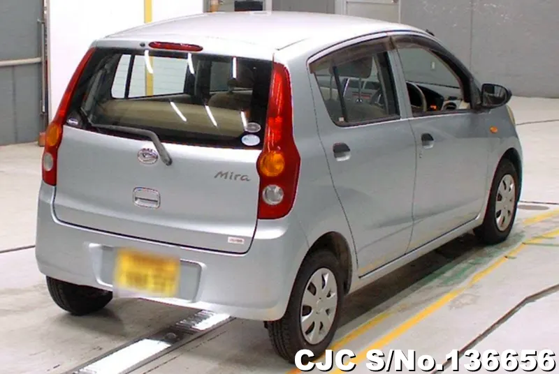 Daihatsu Mira in Silver for Sale Image 2