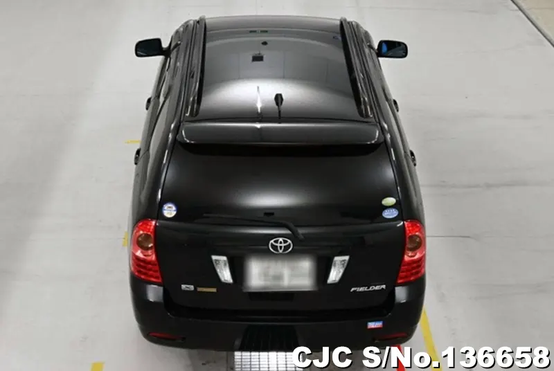 Toyota Corolla Fielder in Black for Sale Image 5