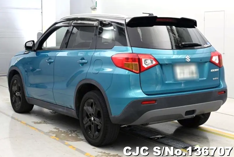 Suzuki Escudo in Light Blue for Sale Image 1