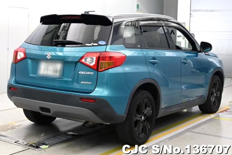 Suzuki Escudo in Light Blue for Sale Image 2