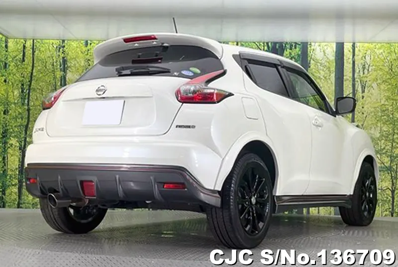 Nissan Juke in White for Sale Image 2